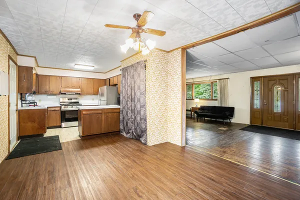 $210,000 | 110 South 2nd Street, Lawrence, MI 49064