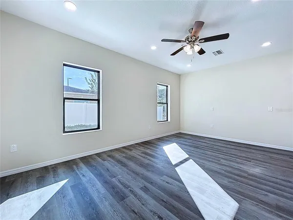 $325,000 | 4370 Cambio Gdns Court, Tampa, FL 33610