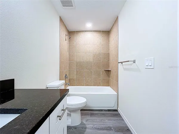 $325,000 | 4370 Cambio Gdns Court, Tampa, FL 33610