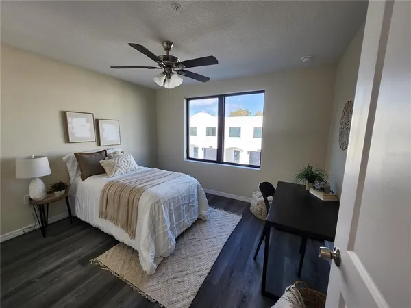 $325,000 | 4370 Cambio Gdns Court, Tampa, FL 33610