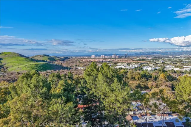 $669,999 | 22256 Caminito Mescalero, Laguna Hills, CA 92653
