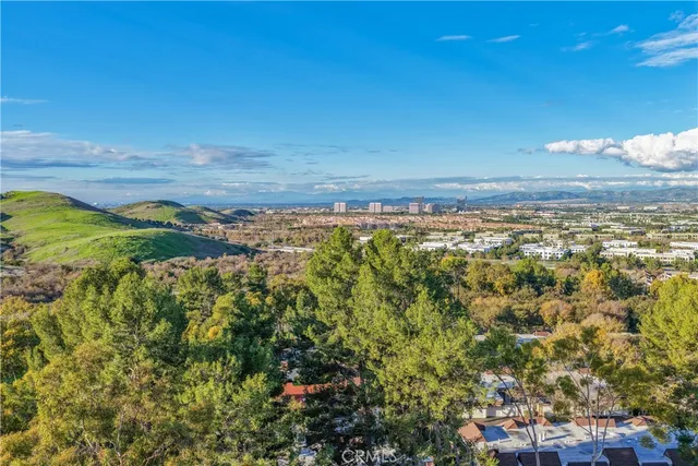 $669,999 | 22256 Caminito Mescalero, Laguna Hills, CA 92653