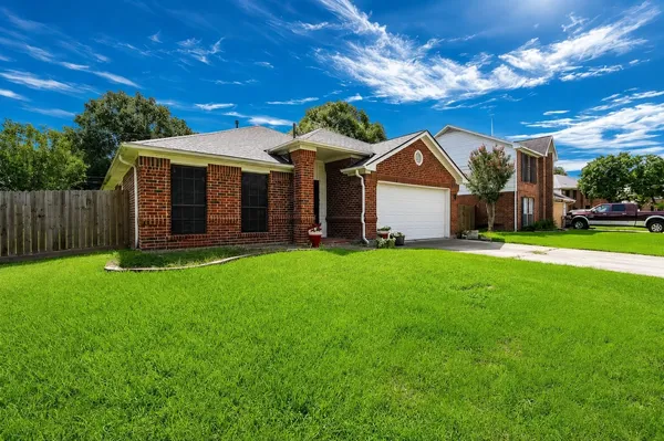 $299,950 | 4525 Allegro, Seabrook, TX 77586
