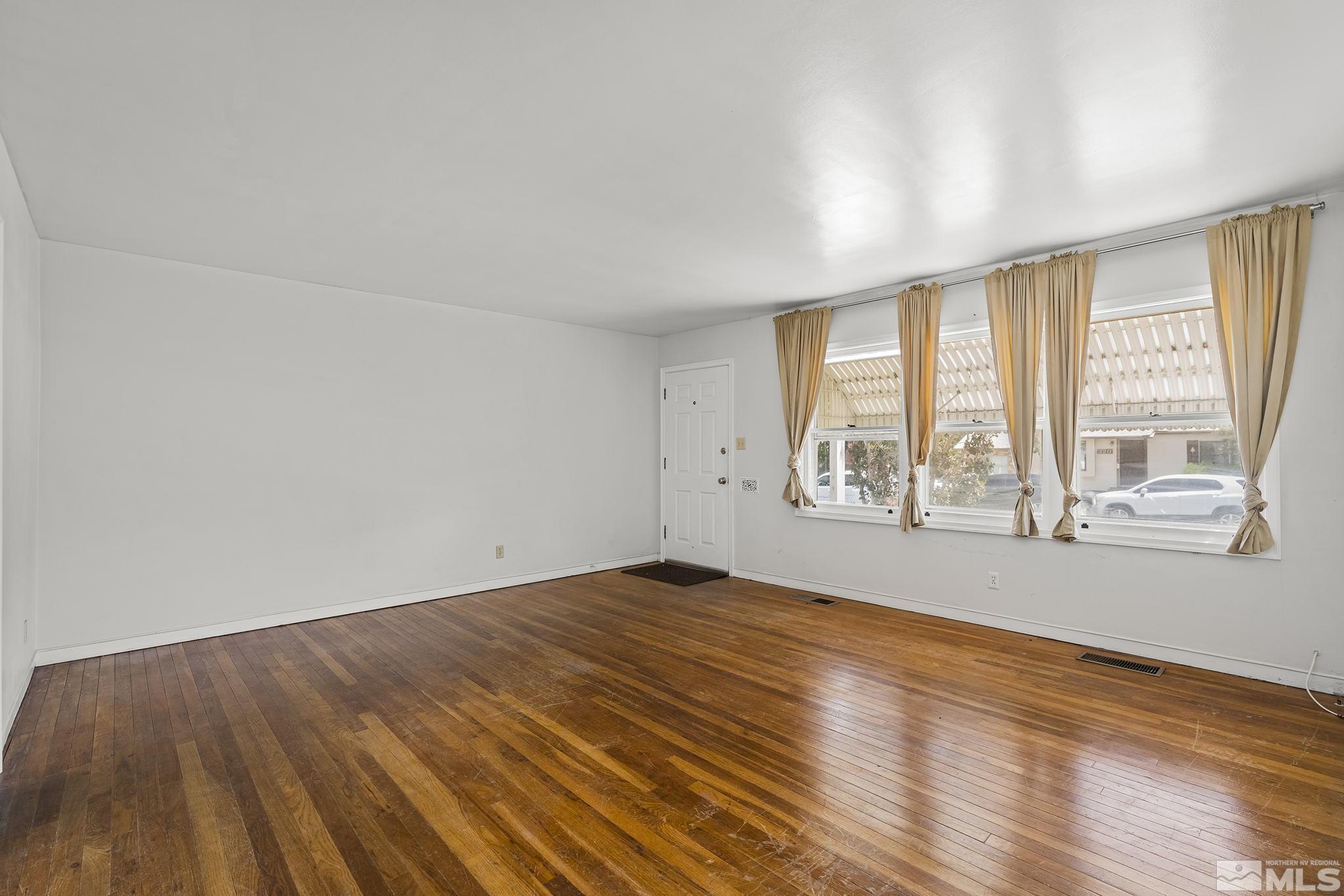 315 Bartlett Street Reno, NV 89512 - Photo 5 of 18 Photo 5