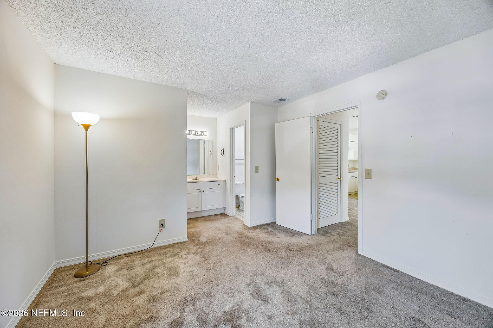 10200 Belle Rive Boulevard, Unit 118 Jacksonville, FL 32256 - Photo 14 of 58 15-web-or-mls-15_10200 Belle Rive Blvd,