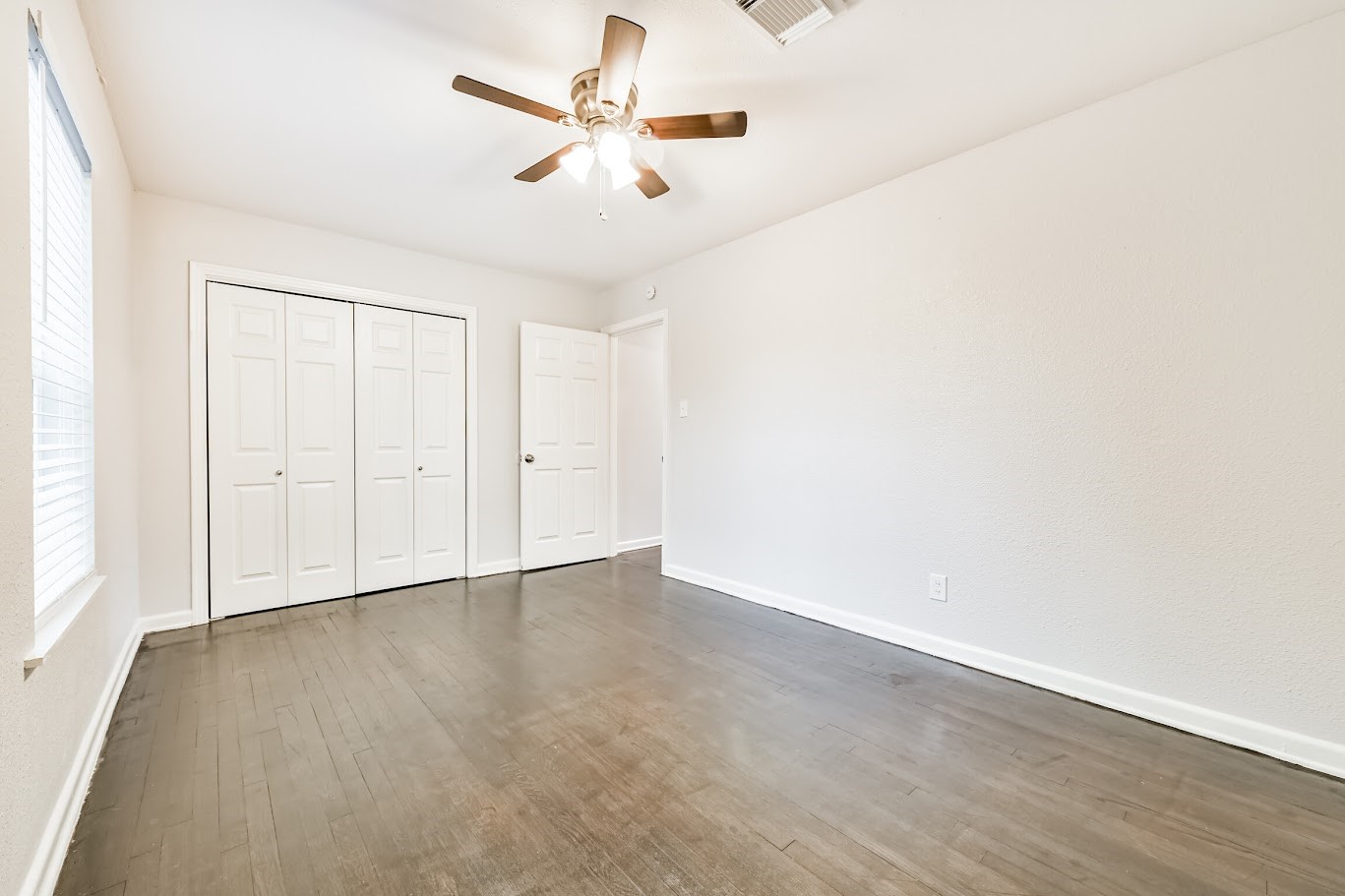 5855 Beldart Street Houston, TX 77033 - Photo 21 of 25