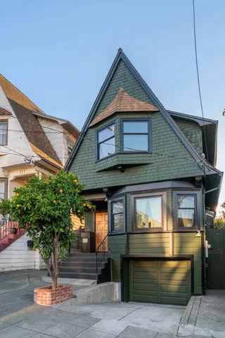 $749,000 | 925 East 19th Street, Oakland, CA 94606
