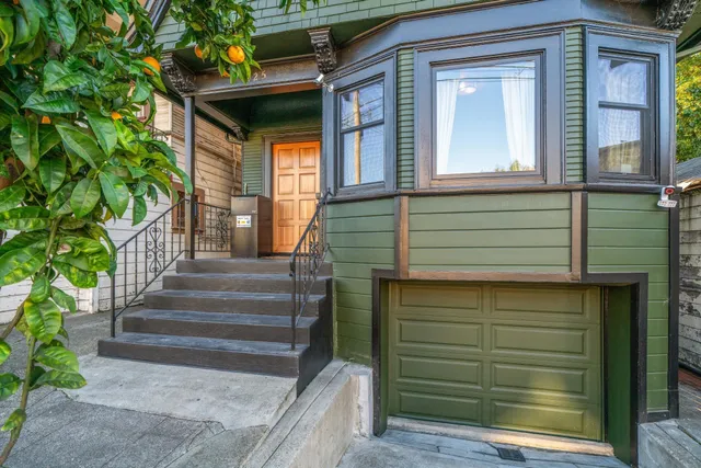 $749,000 | 925 East 19th Street, Oakland, CA 94606