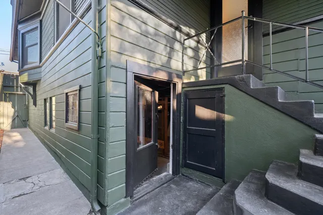 $749,000 | 925 East 19th Street, Oakland, CA 94606