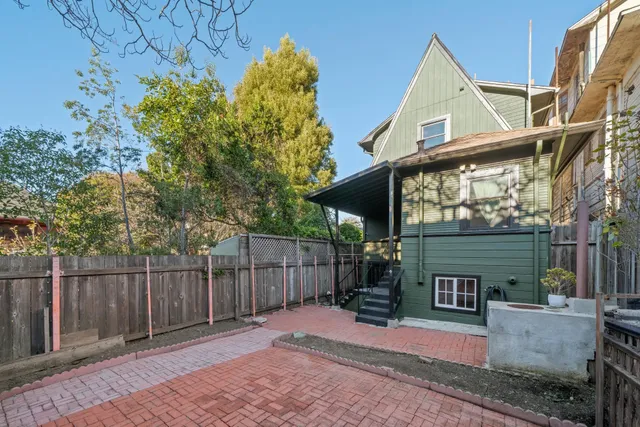 $749,000 | 925 East 19th Street, Oakland, CA 94606