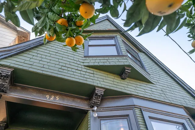 $749,000 | 925 East 19th Street, Oakland, CA 94606