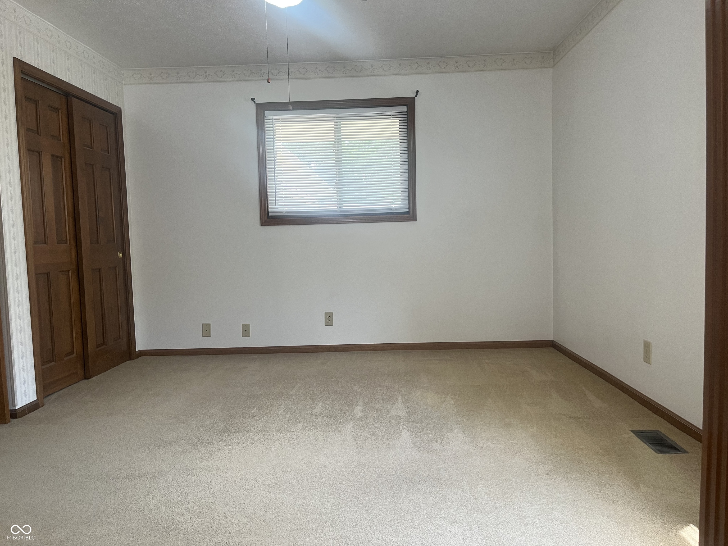 4221 Solun Road Indianapolis, IN 46221 - Photo 8 of 14