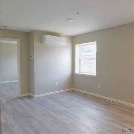 $1,300 | 413 South Main Street, Clay, NY 13212