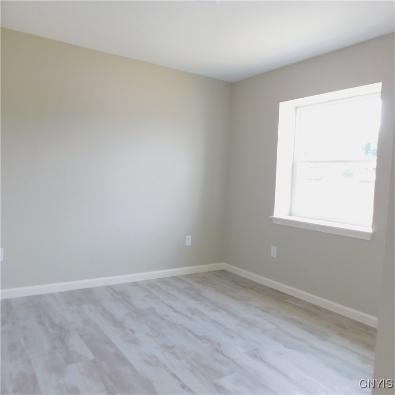 413 South Main Street Clay, NY 13212 - Photo 4 of 7