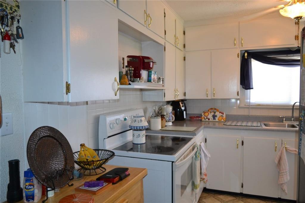 2011 Harshman Boulevard Springfield, OH 45504 - Photo 13 of 42