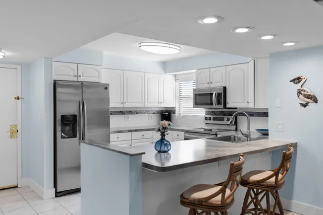 $620,000 | 1998 Overseas Highway, Unit A4, Marathon, FL 33050