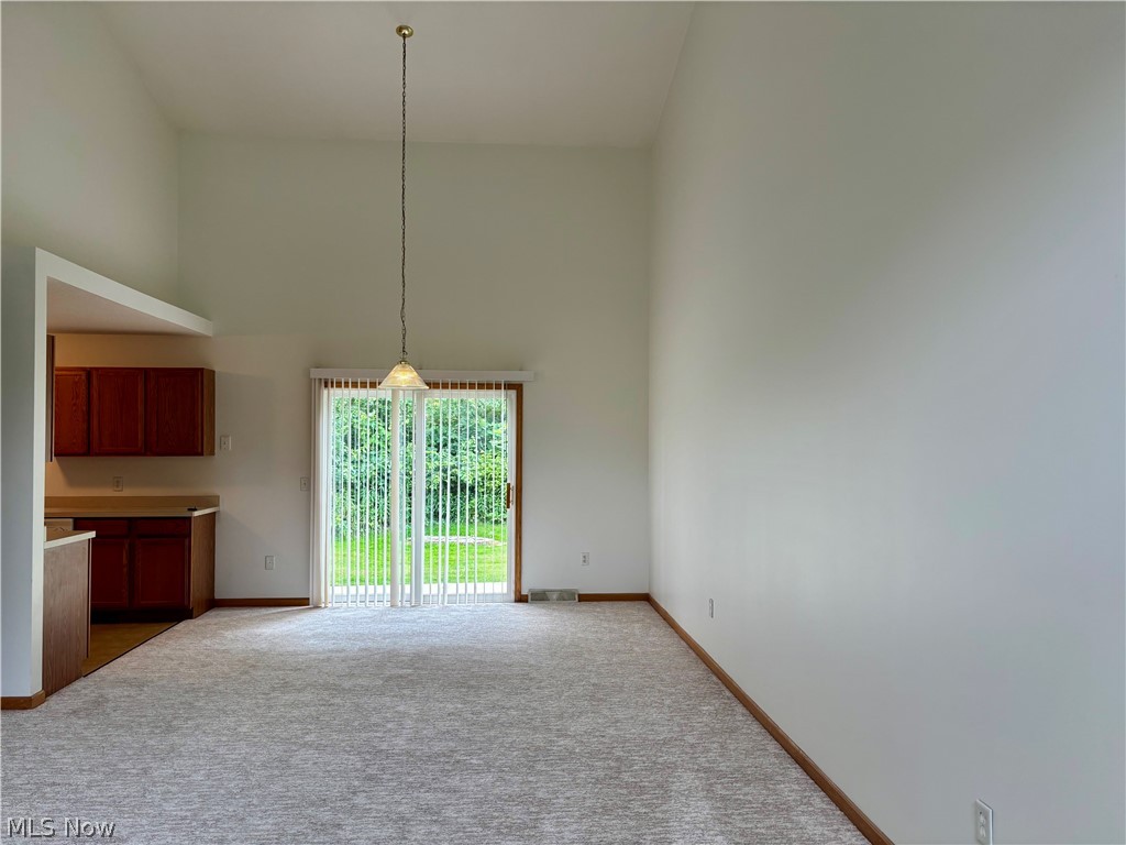 1437 Shaw Road, Unit B Niles, OH 44446 - Photo 5 of 32