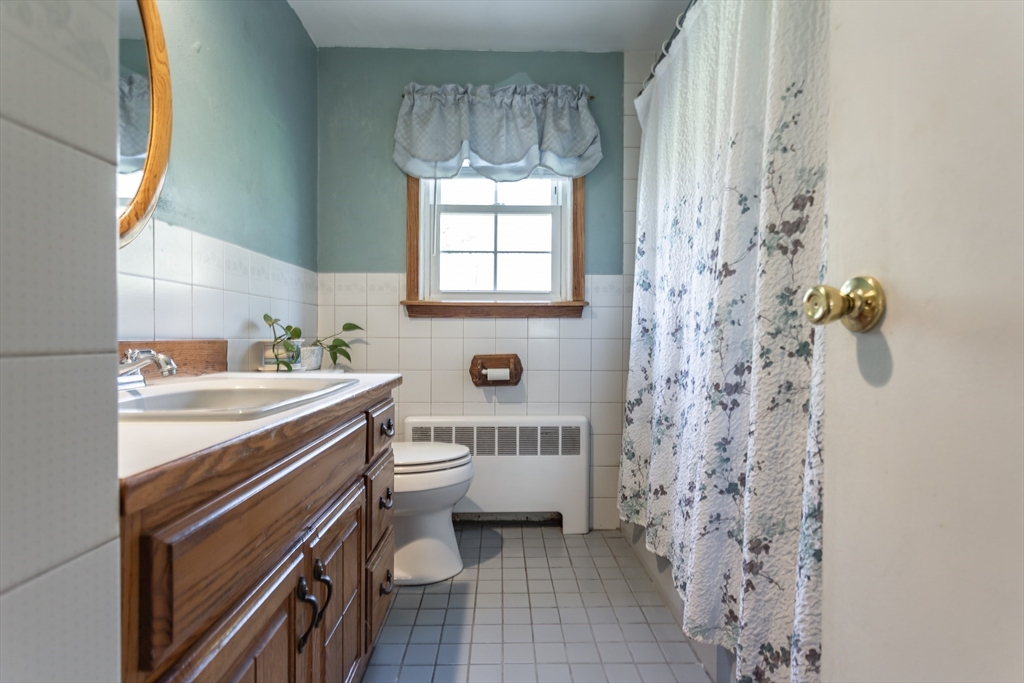 2 Meadowbrook Road Raynham, MA 02767 - Photo 12 of 28