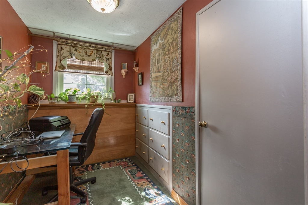 2 Meadowbrook Road Raynham, MA 02767 - Photo 22 of 28