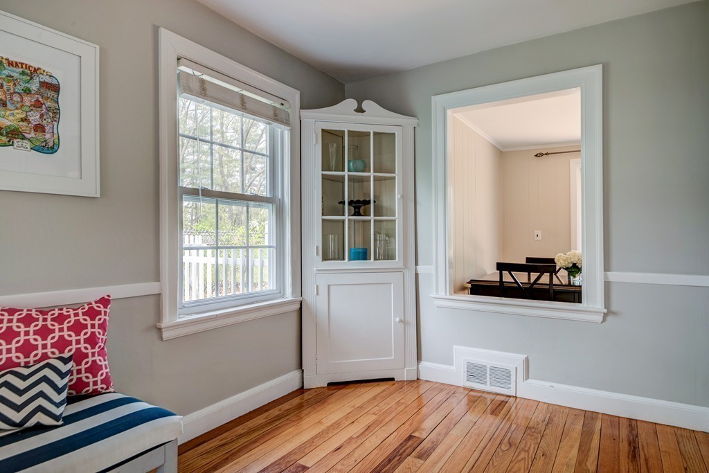 84 MacArthur Road Natick, MA 01760 - Photo 4 of 30 Gallery Image 4