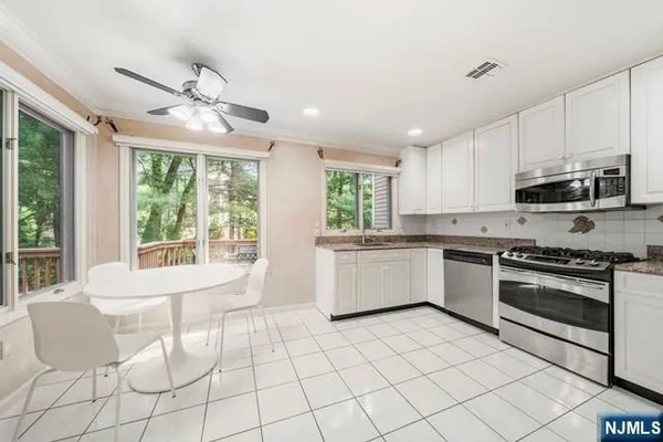 $5,300 | 74 Lakeview Drive, Old Tappan, NJ 07675