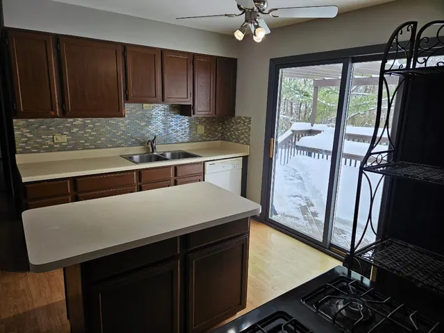 $250,000 | 2503 North Freedom Drive, McHenry, IL 60050