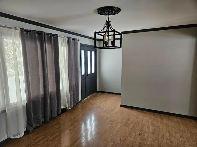 $250,000 | 2503 North Freedom Drive, McHenry, IL 60050