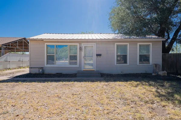 $1,500 | 2349 Highland Avenue, Abilene, TX 79605