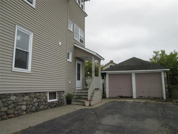 58 Fairhaven Road Worcester, MA 01606 - Photo 7 of 17 Gallery Image 7