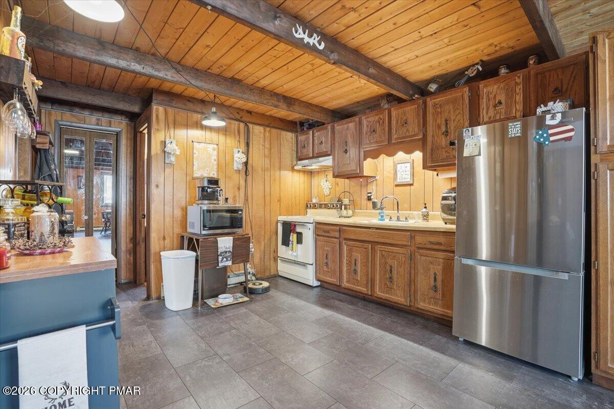 2149 Sparrow Road Bushkill, PA 18324 - Photo 12 of 23 20-033_Photo Apr 21 2026, 10 55 58 AM