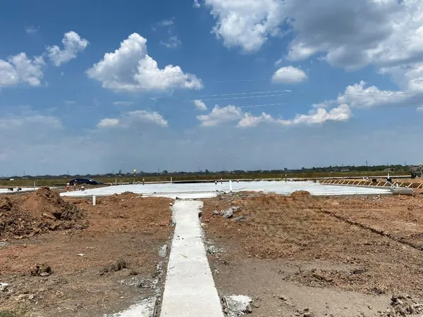 $239,990 | 31039 Gayle Prairie Oaks Street, Waller, TX 77484