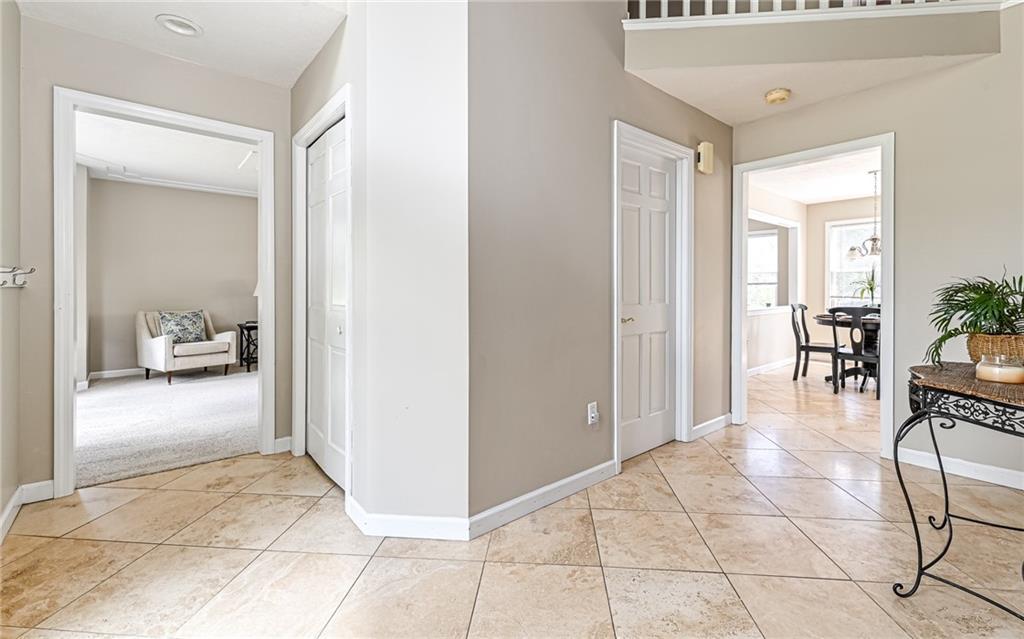 124 Fox Meadow Drive Wexford, PA 15090 - Photo 2 of 37