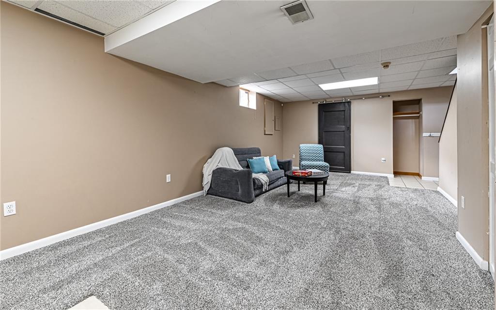 124 Fox Meadow Drive Wexford, PA 15090 - Photo 28 of 37 a view of a livingroom with furniture and a window