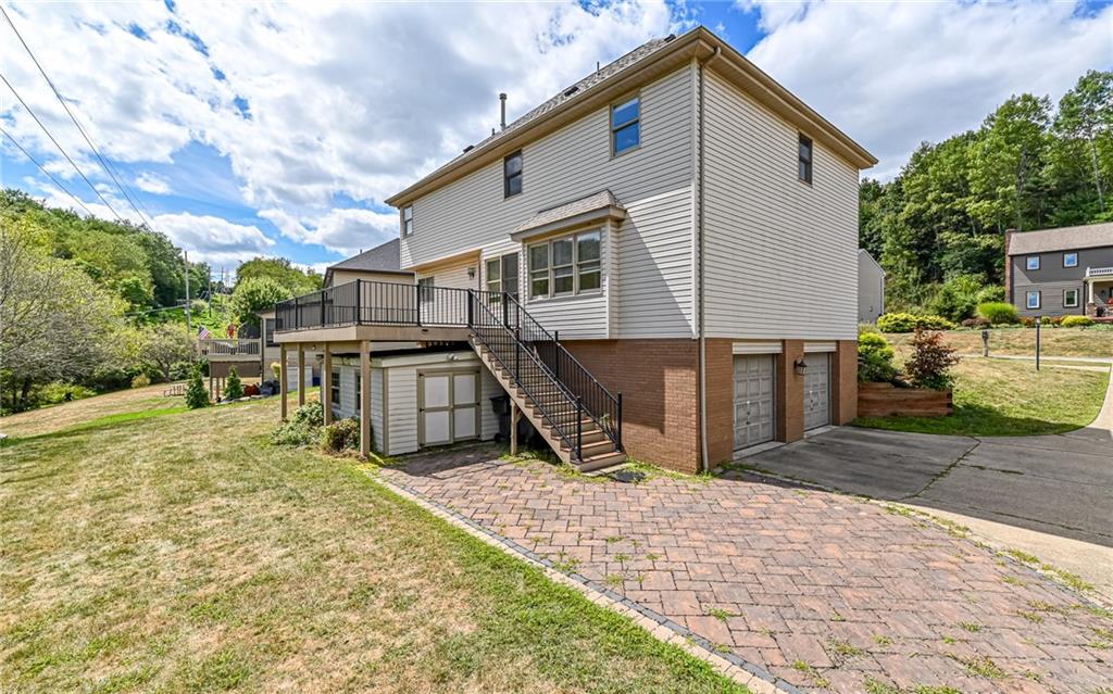 124 Fox Meadow Drive Wexford, PA 15090 - Photo 34 of 37 a view of a house with backyard