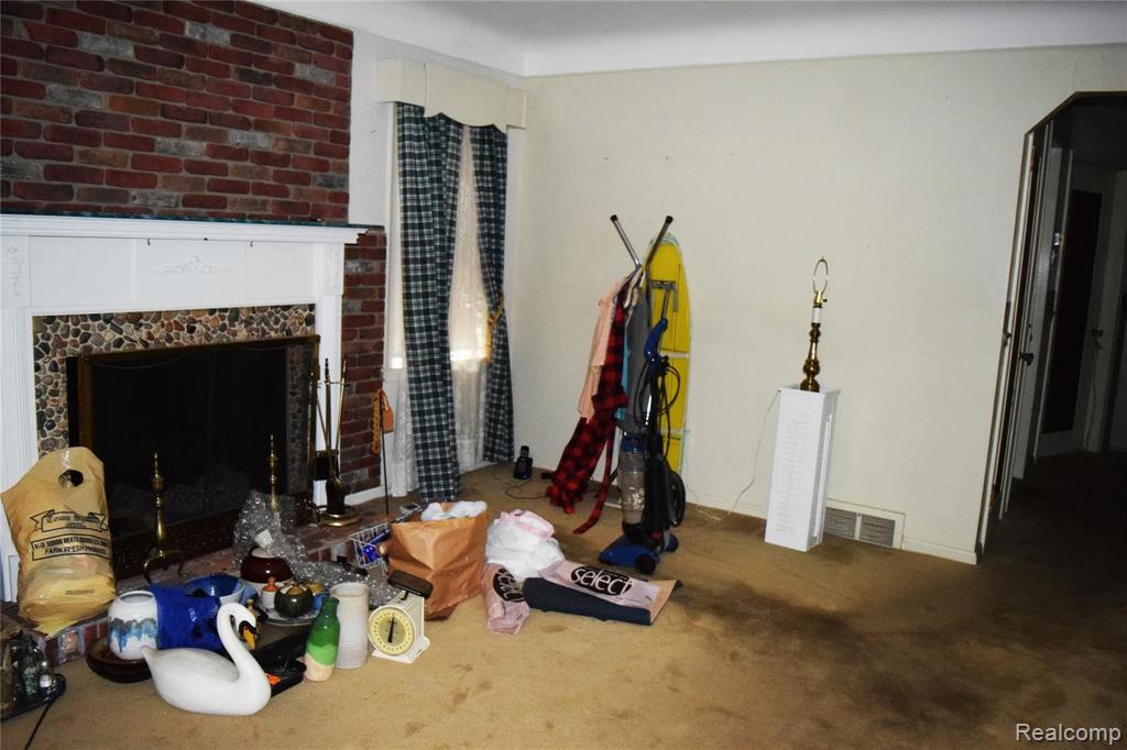 8442 Burt Road Detroit, MI 48228 - Photo 2 of 14