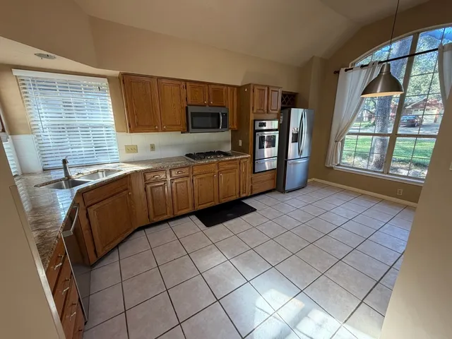 $2,595 | 5913 Shanghai Pierce Road, Austin, TX 78749