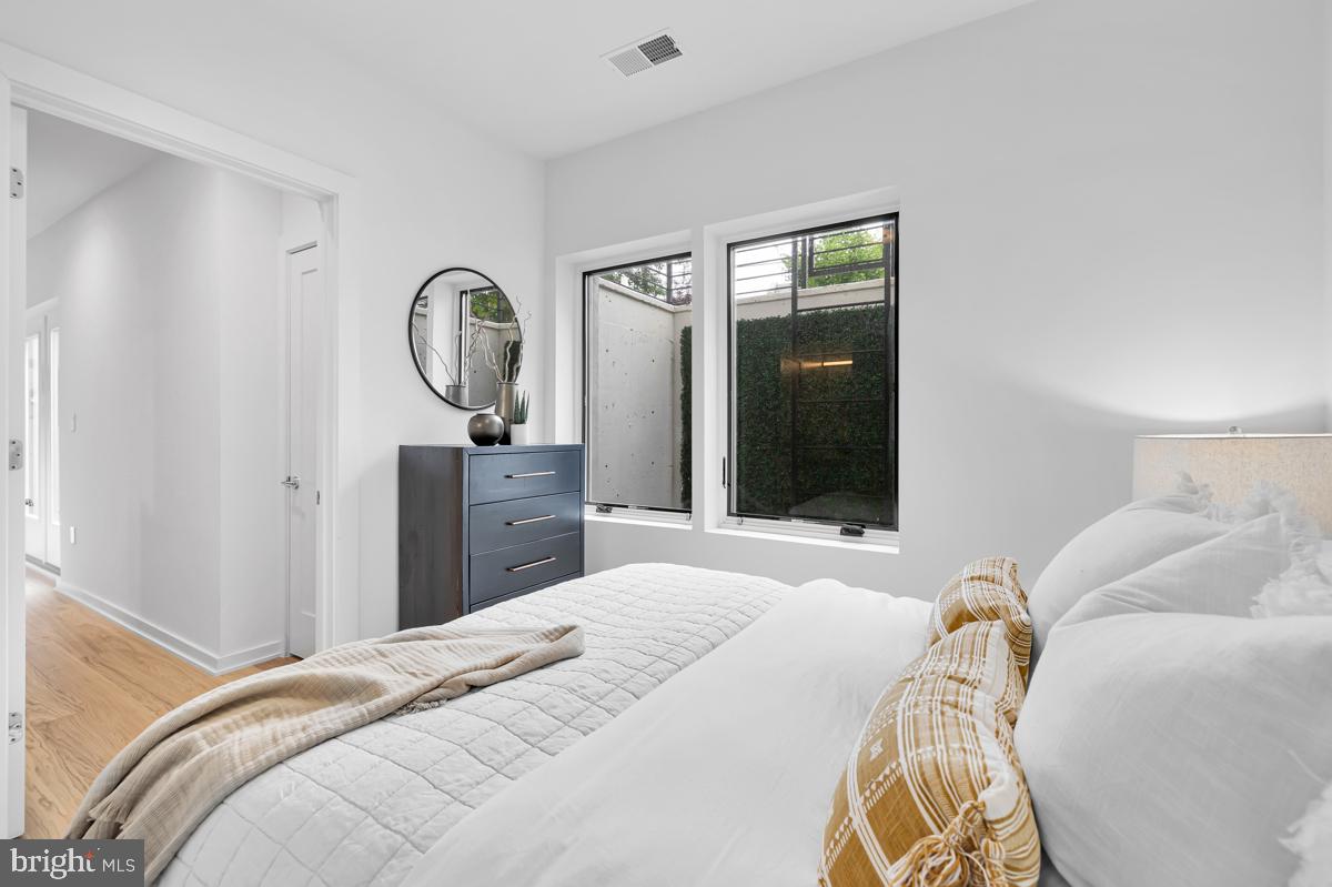 2216 40th Place Northwest, Unit 2 Washington, DC 20007 - Photo 13 of 28