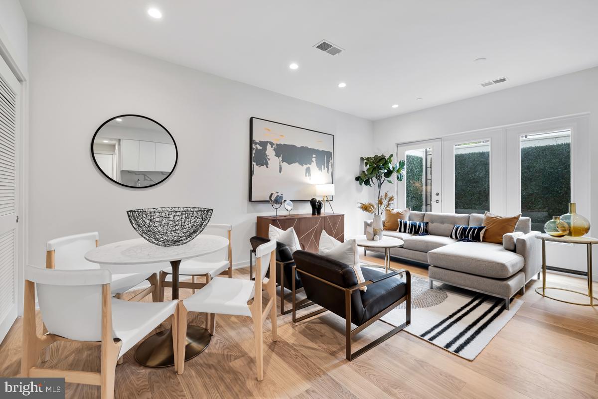 2216 40th Place Northwest, Unit 2 Washington, DC 20007 - Photo 4 of 28