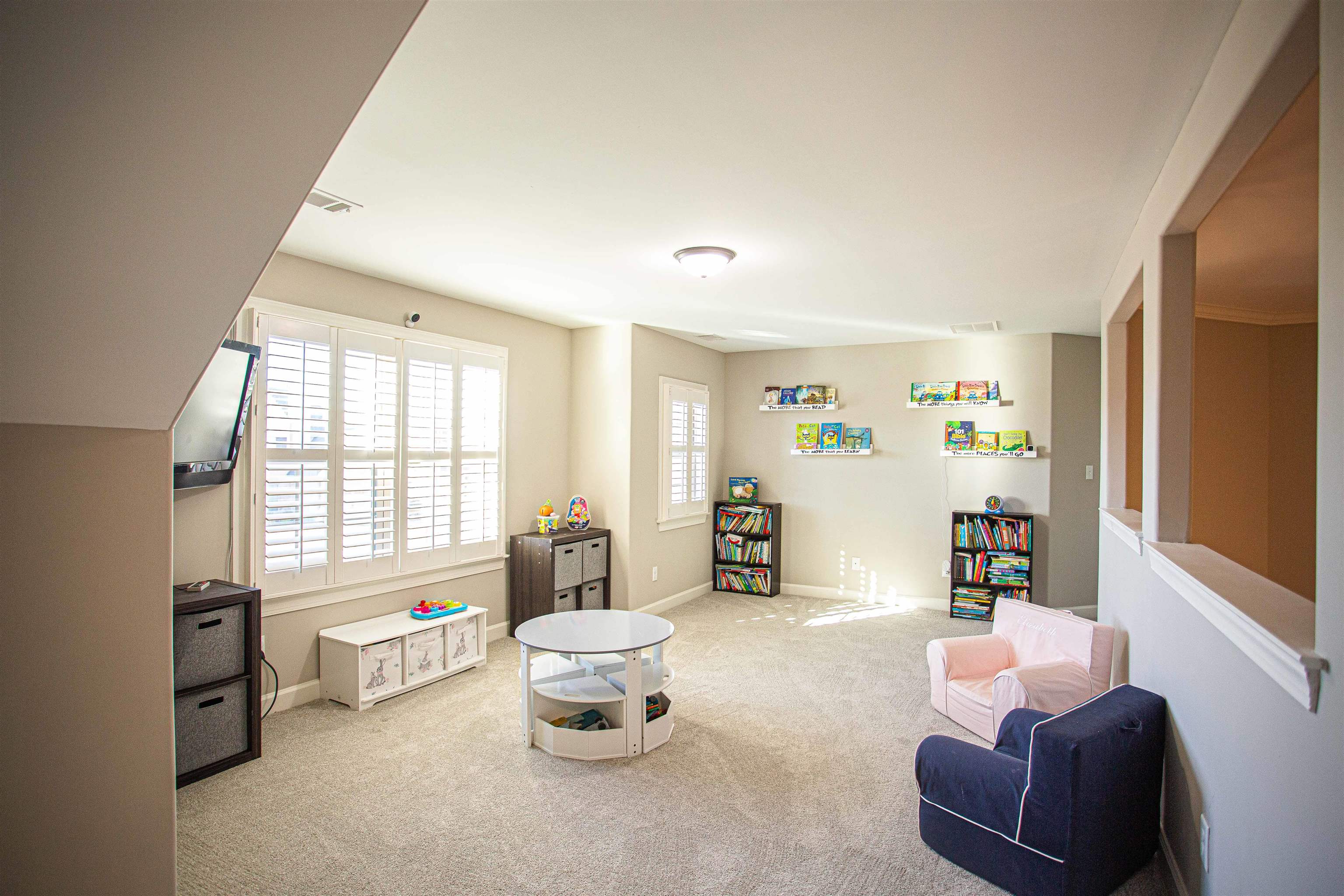 6314 Burren Way Arlington, TN 38002 - Photo 15 of 25 a living room with furniture and a window