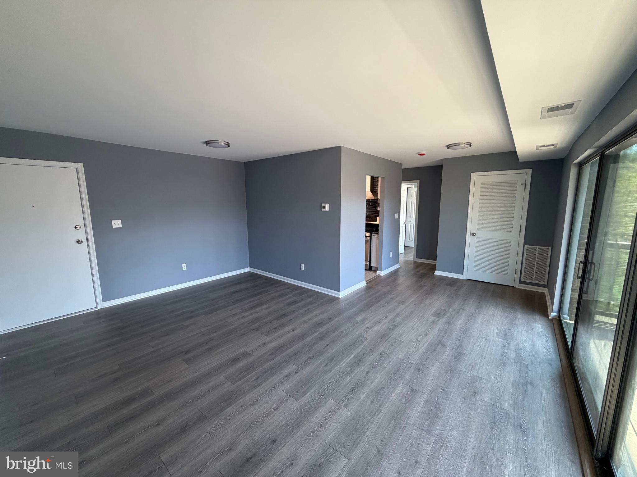 2754 Hollywood Road, Unit 202 Falls Church, VA 22043 - Photo 4 of 22