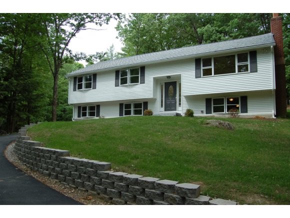 203 N Road Sandown, NH 03873 - Photo 1 of 1