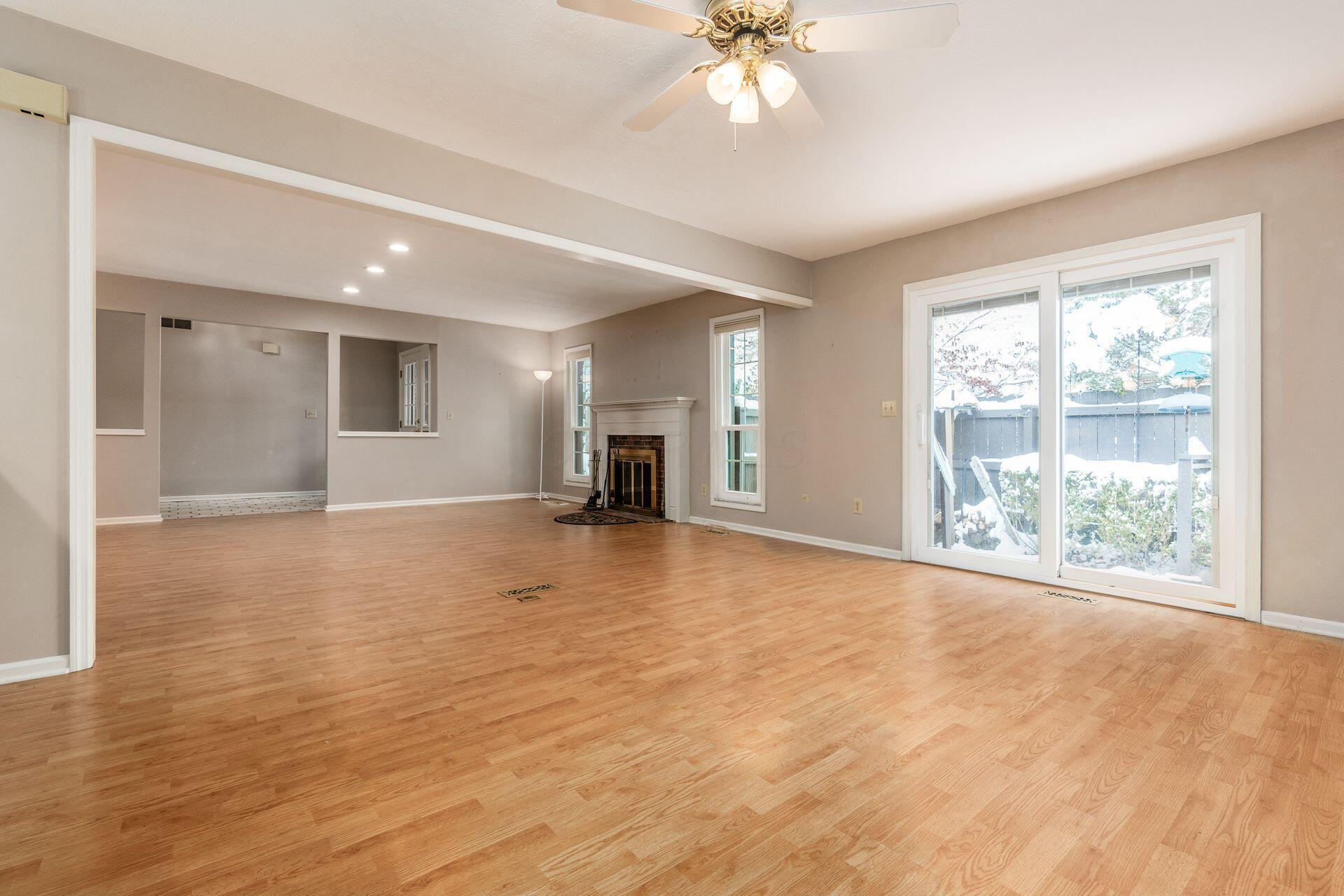 4765 Coach Road Columbus, OH 43220 - Photo 12 of 47 Corner to corner view of Great Room