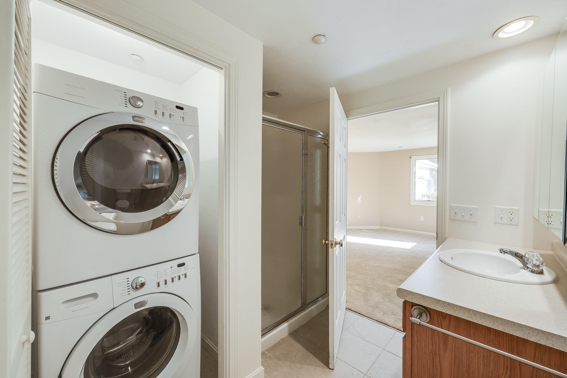 16 North Ridge Road Mashpee, MA 02649 - Photo 30 of 47 a view of a bathroom with washing machine and washer