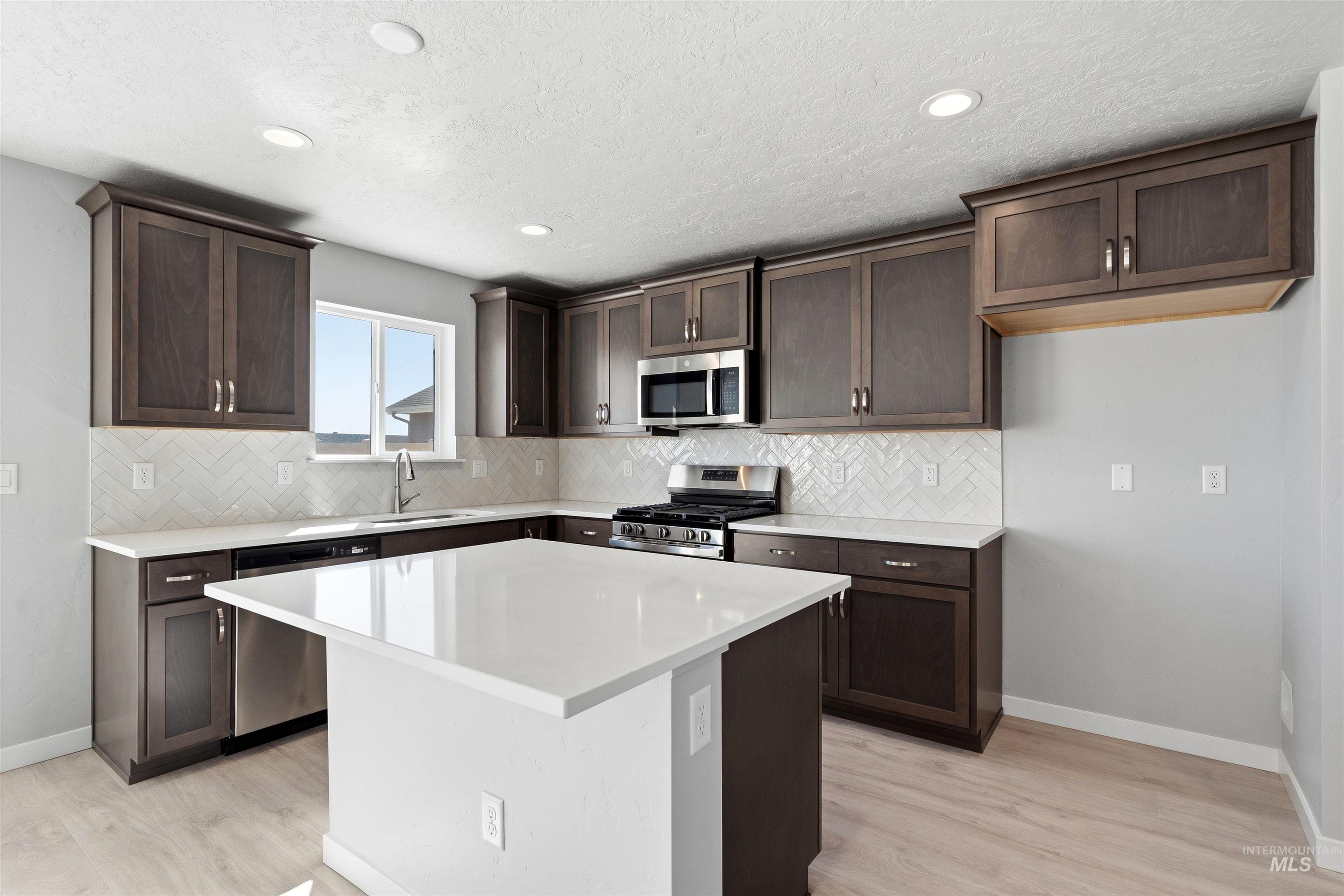 17557 Moon Ridge Place Nampa, ID 83687 - Photo 2 of 33