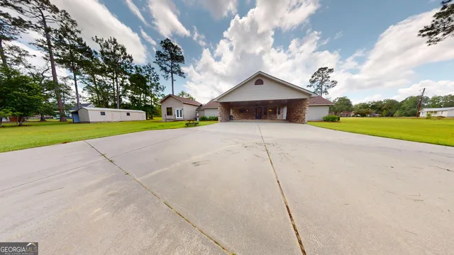 $315,000 | 26 Ben Boulevard, Swainsboro, GA 30401