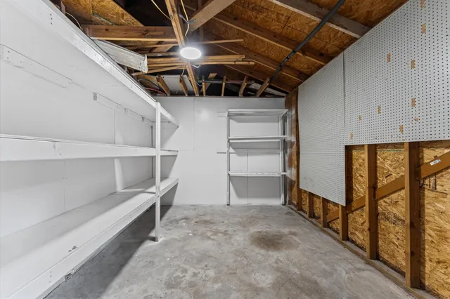 $3,100 | 27241 Wells Lane, Conroe, TX 77385