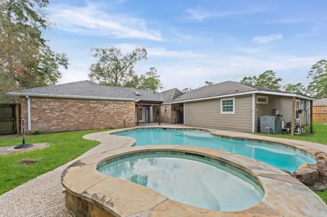 $3,100 | 27241 Wells Lane, Conroe, TX 77385