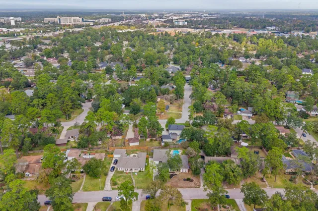 $3,100 | 27241 Wells Lane, Conroe, TX 77385