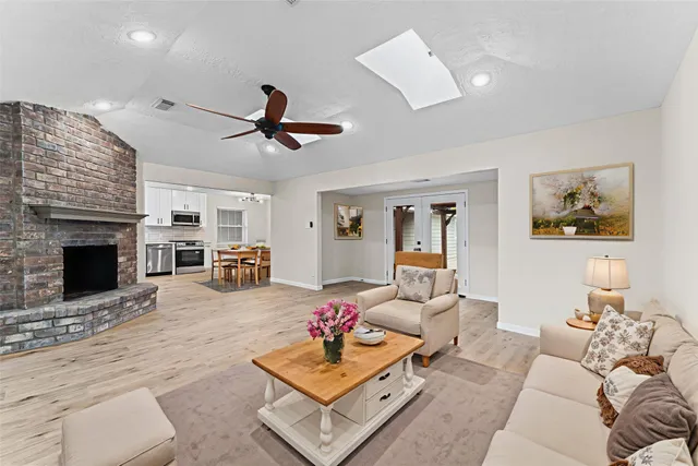 $3,100 | 27241 Wells Lane, Conroe, TX 77385