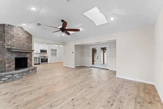 $3,100 | 27241 Wells Lane, Conroe, TX 77385